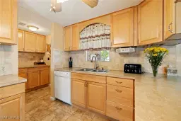 Picture of 120 Sugar Loaf Ln 58, Naples, FL 34114