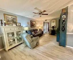 Picture of 29 Lake Vista Trl 105, Port St Lucie, FL 34952