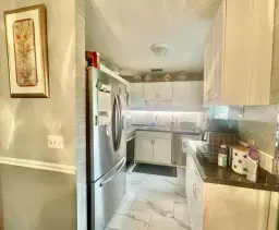 Picture of 29 Lake Vista Trl 105, Port St Lucie, FL 34952