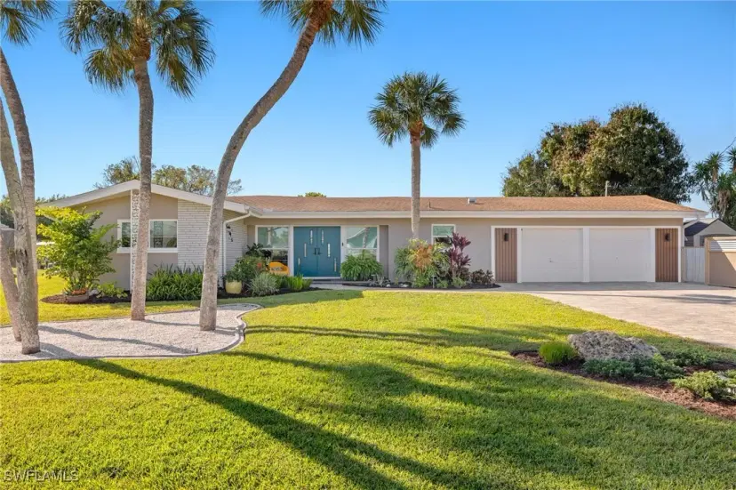 Picture of 1736 Castaway St, North Fort Myers FL 33917