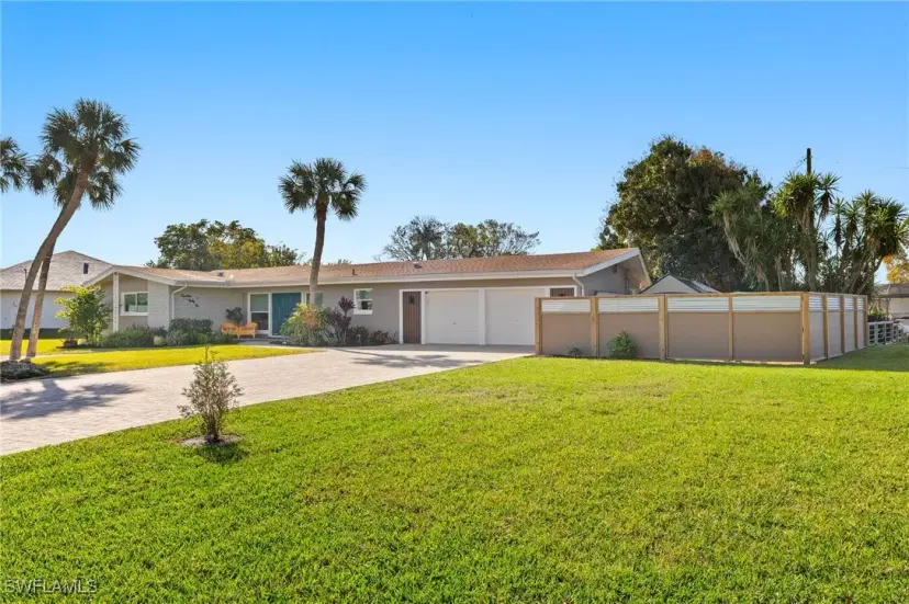 Picture of 1736 Castaway St, North Fort Myers FL 33917