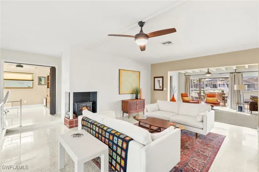 Picture of 1736 Castaway St, North Fort Myers FL 33917