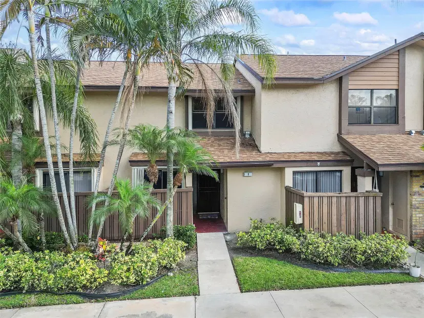 Picture of 3961 Cocoplum Cir E-3663, Coconut Creek FL 33063