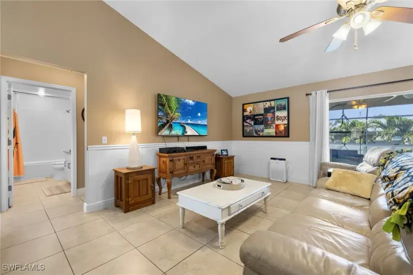 Picture of 1625 SW 10Th Ave, Cape Coral FL 33991