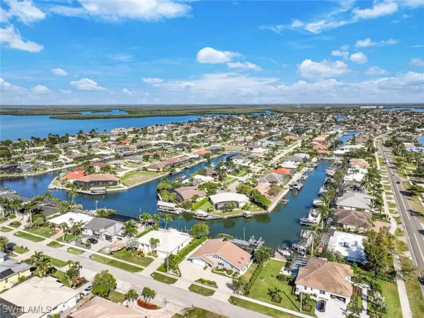 Picture of 1709 Wavecrest Ct, Marco Island FL 34145