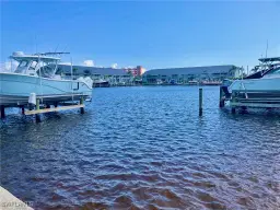 Picture of 4703 SE 17Th Pl 105, Cape Coral, FL 33904