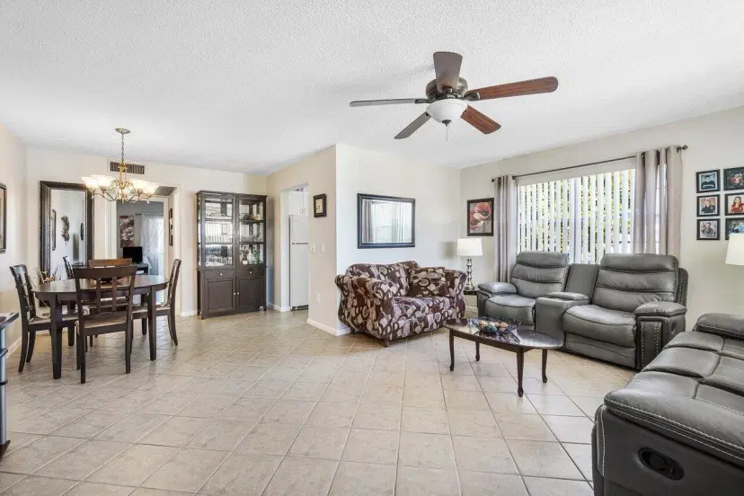 Picture of 202 Windsor I, West Palm Beach FL 33417