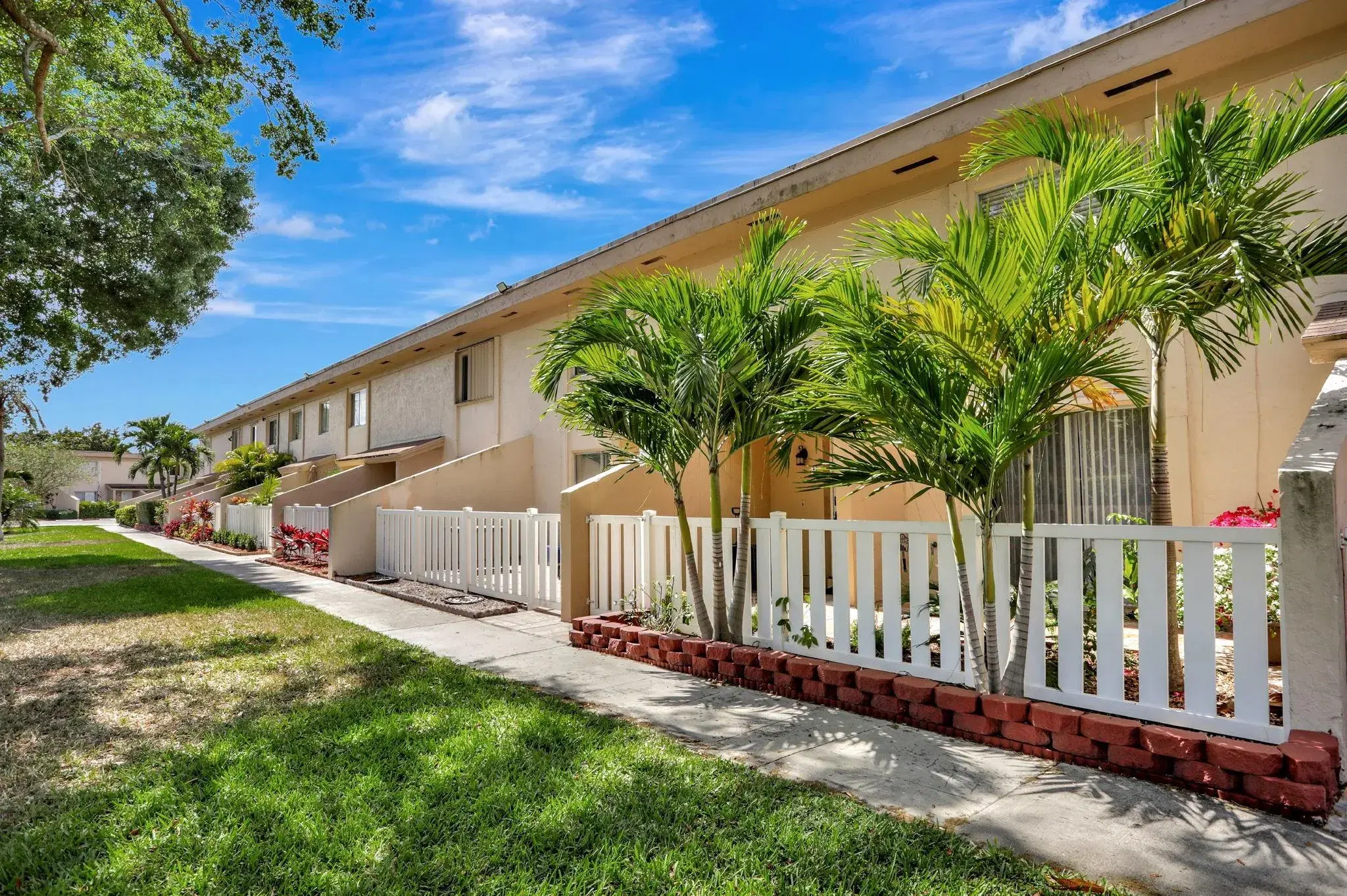 Picture of 1419 NW 80Th Ave H, Margate, FL 33063