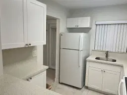 Picture of 3048 E Sunrise Lakes Dr 120, Sunrise, FL 33322