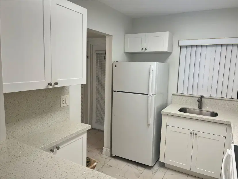 Picture of 3048 E Sunrise Lakes Dr 120, Sunrise FL 33322
