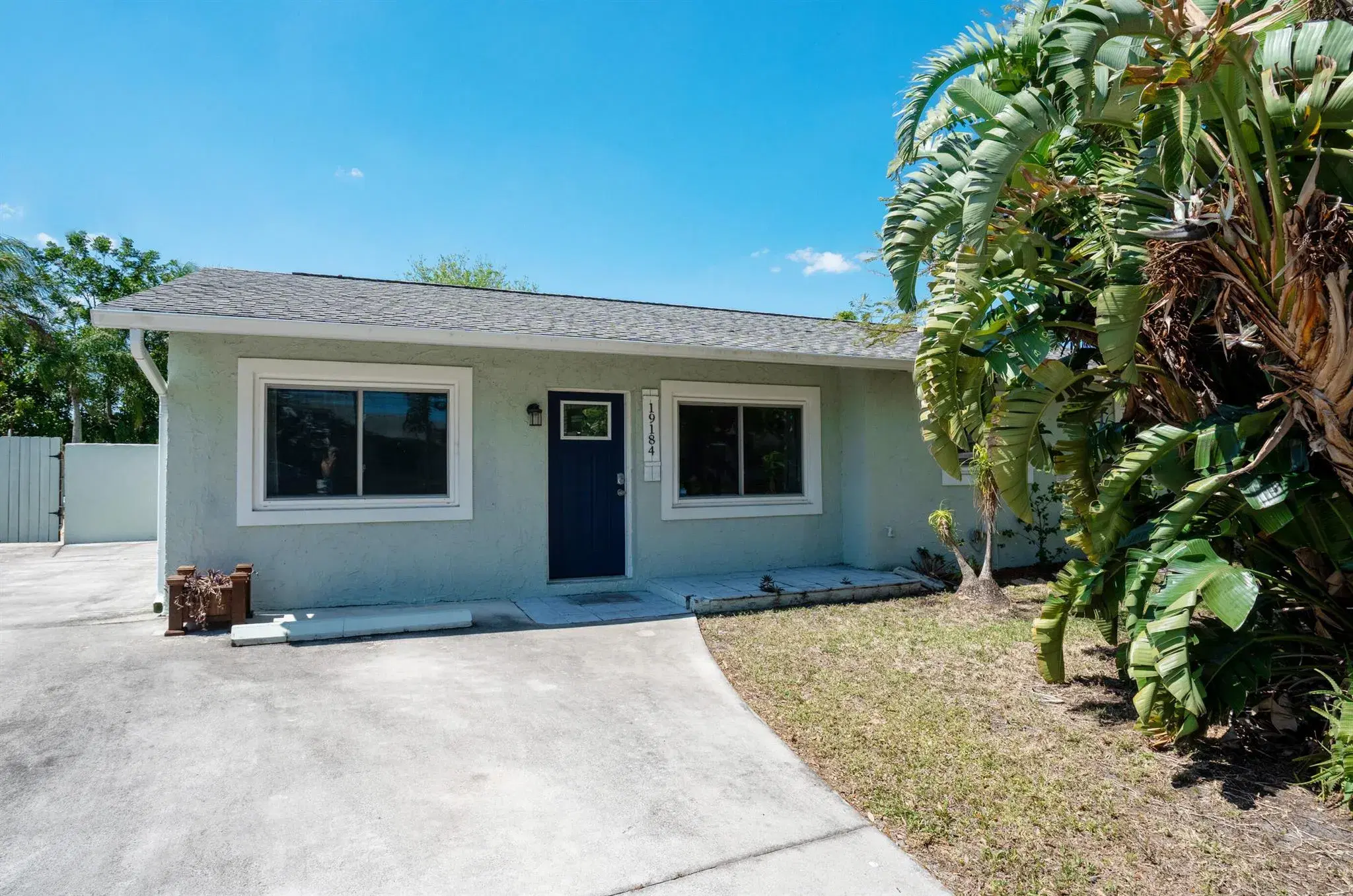 Picture of 19184 SE Fearnley Drive, Tequesta, FL 33469