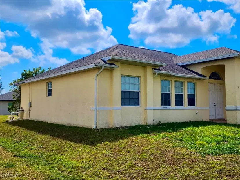 Picture of 1722 NW 21St Ter, Cape Coral FL 33993