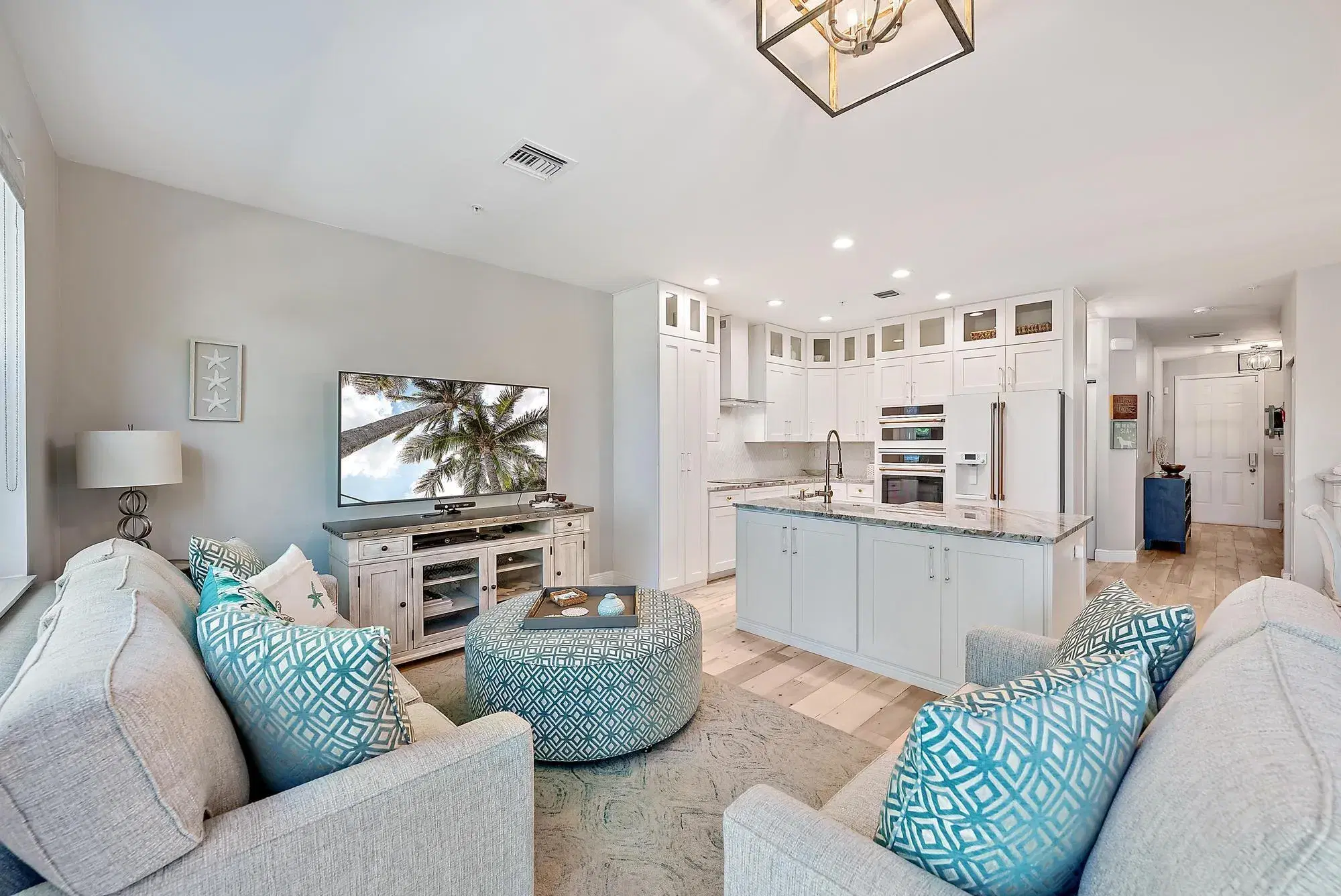Picture of 6232 SE Portofino Circle 903, Hobe Sound, FL 33455