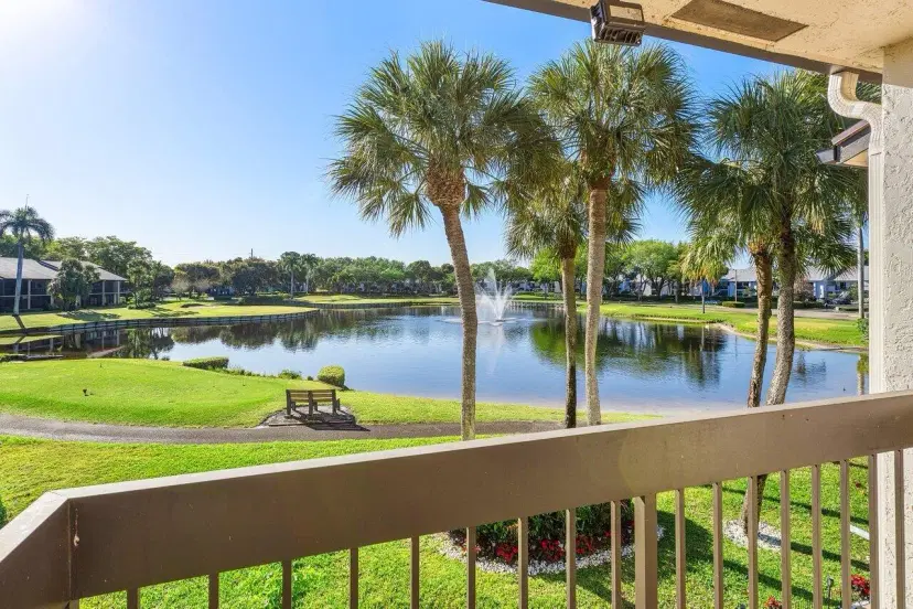 Picture of 5188 Oak Hill Lane 1121, Delray Beach FL 33484