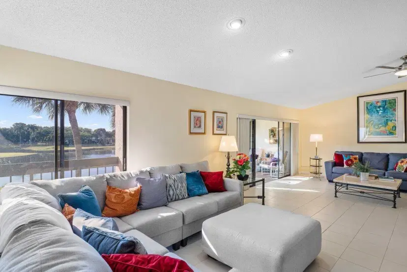 Picture of 5188 Oak Hill Lane 1121, Delray Beach FL 33484