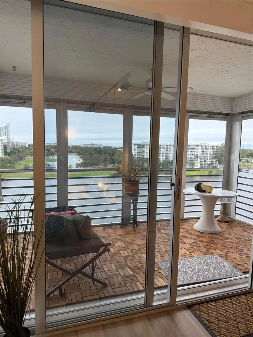 Picture of 3095 N Course Dr 809, Pompano Beach FL 33069