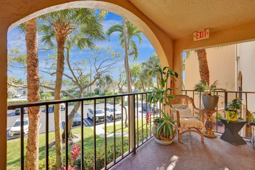 Picture of 755 Dotterel Road 1210, Delray Beach FL 33444