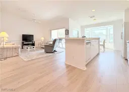 Picture of 8520 Naples Heritage Dr 923, Naples, FL 34112