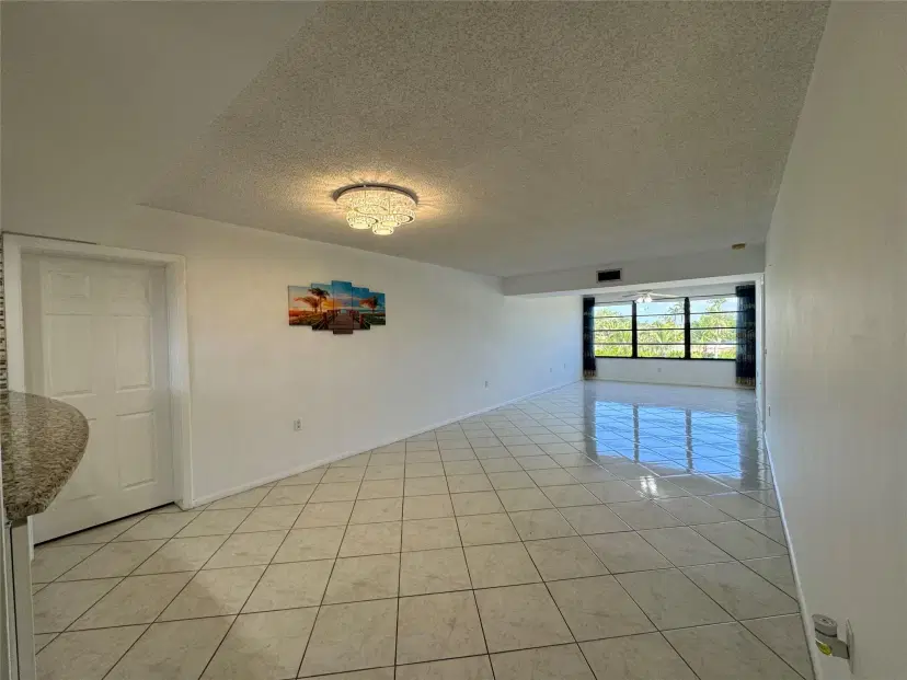 Picture of 6121 Balboa Cir 306, Boca Raton FL 33433