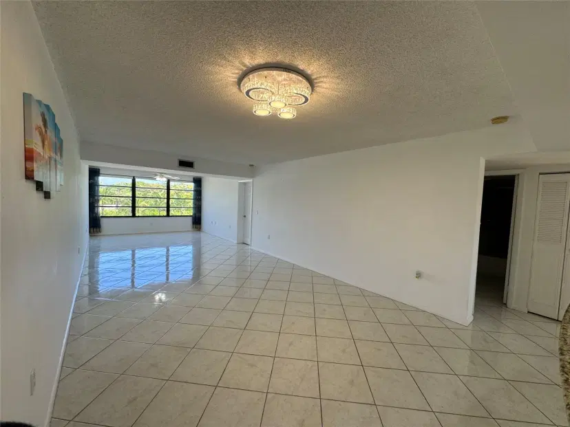 Picture of 6121 Balboa Cir 306, Boca Raton FL 33433