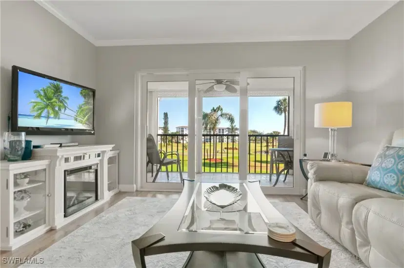 Picture of 17 High Point Cir N 206, Naples FL 34103