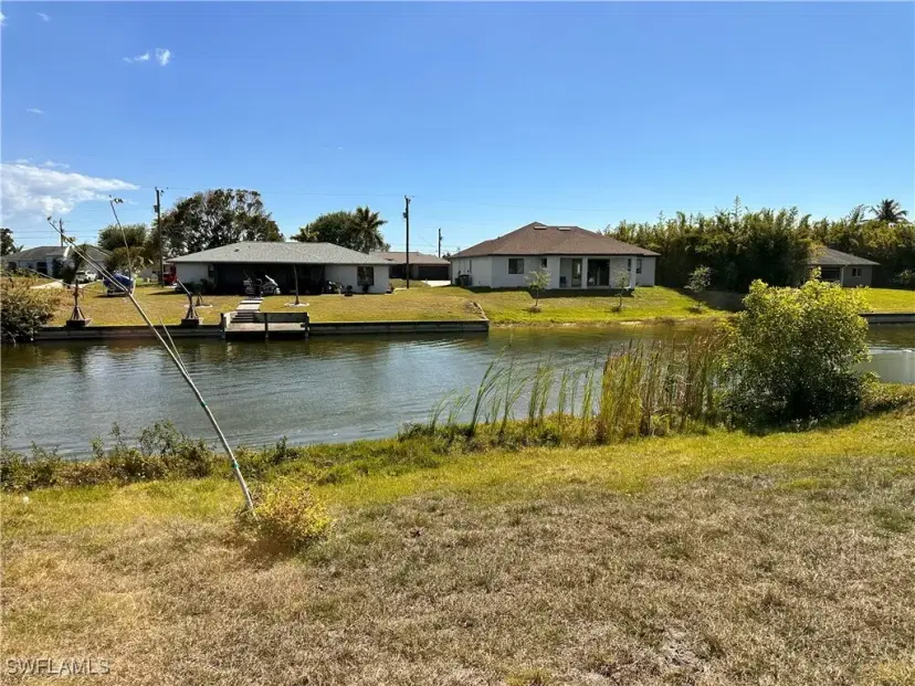 Picture of 626 SE 1St Ter, Cape Coral FL 33990