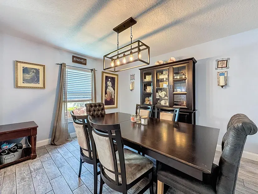 Picture of 1516 SW Abingdon Avenue, Port St Lucie FL 34953