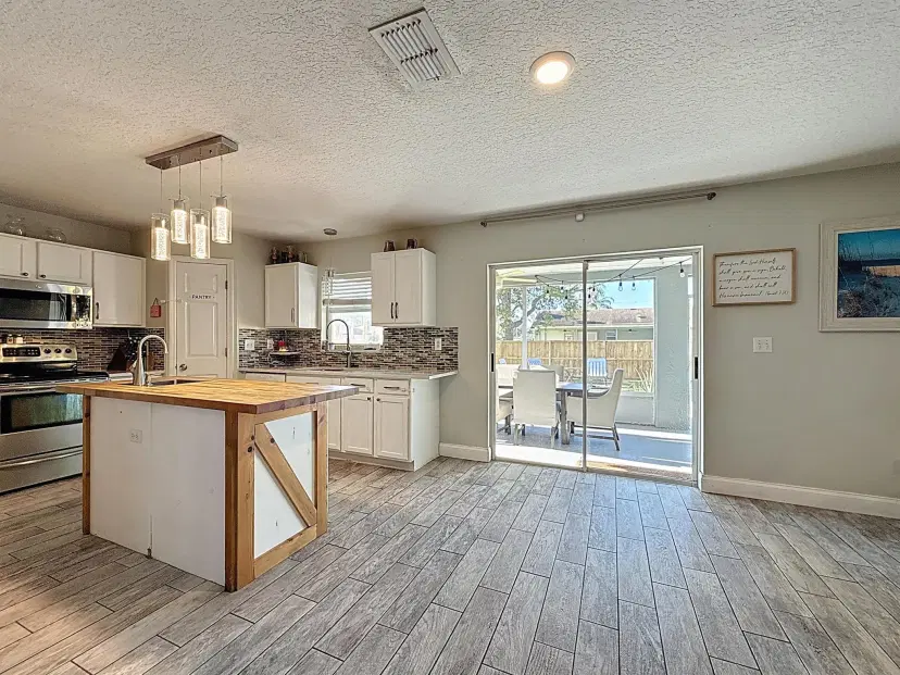 Picture of 1516 SW Abingdon Avenue, Port St Lucie FL 34953
