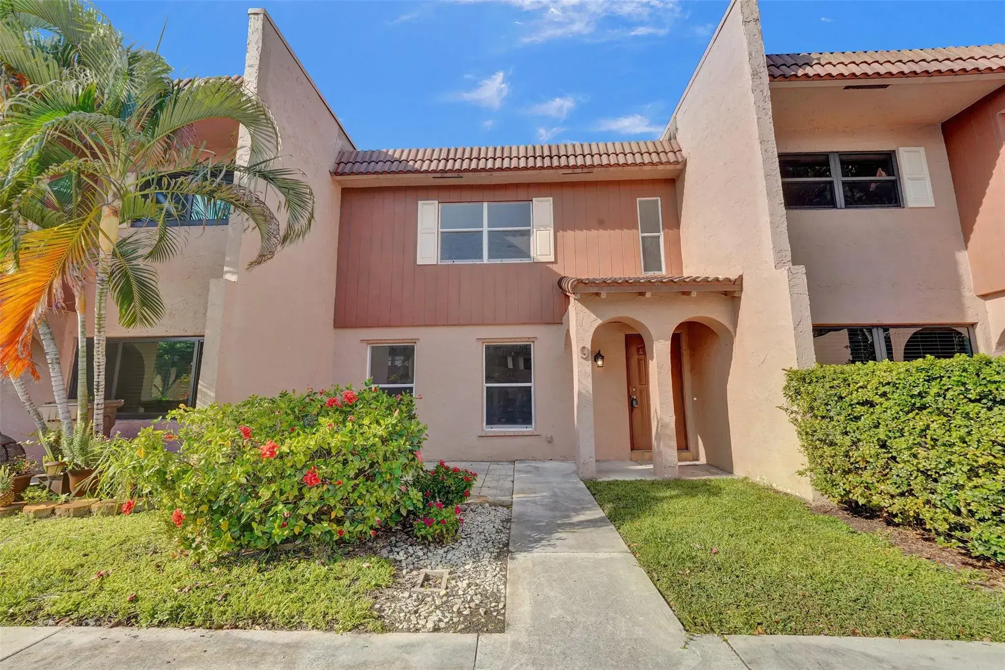 Picture of 9 Madrid Ln, Fort Lauderdale, FL 33324