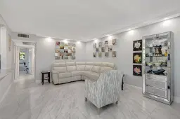 Picture of 253 Suffolk G, Boca Raton, FL 33434