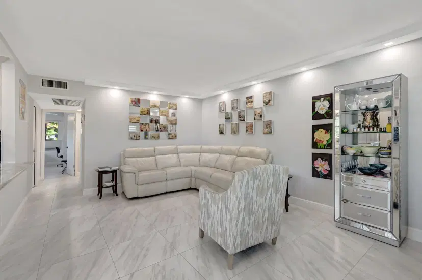 Picture of 253 Suffolk G, Boca Raton FL 33434