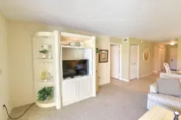 Picture of 15 Southport Lane E, Boynton Beach, FL 33436