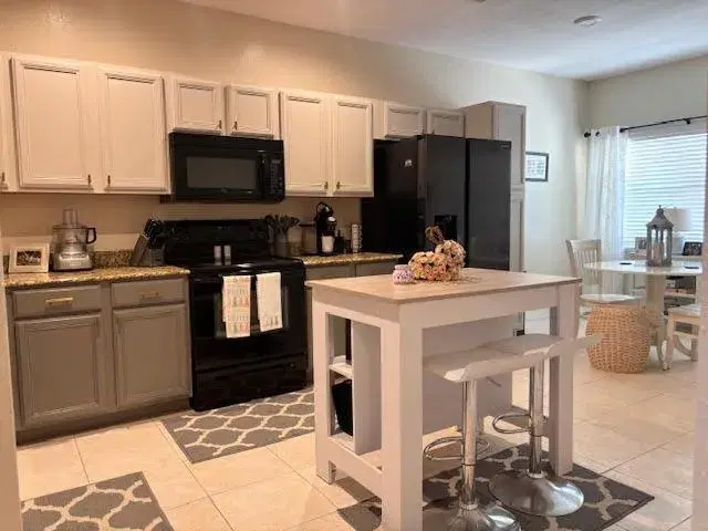 Picture of 4220 Gator Trace Avenue H, Fort Pierce FL 34982