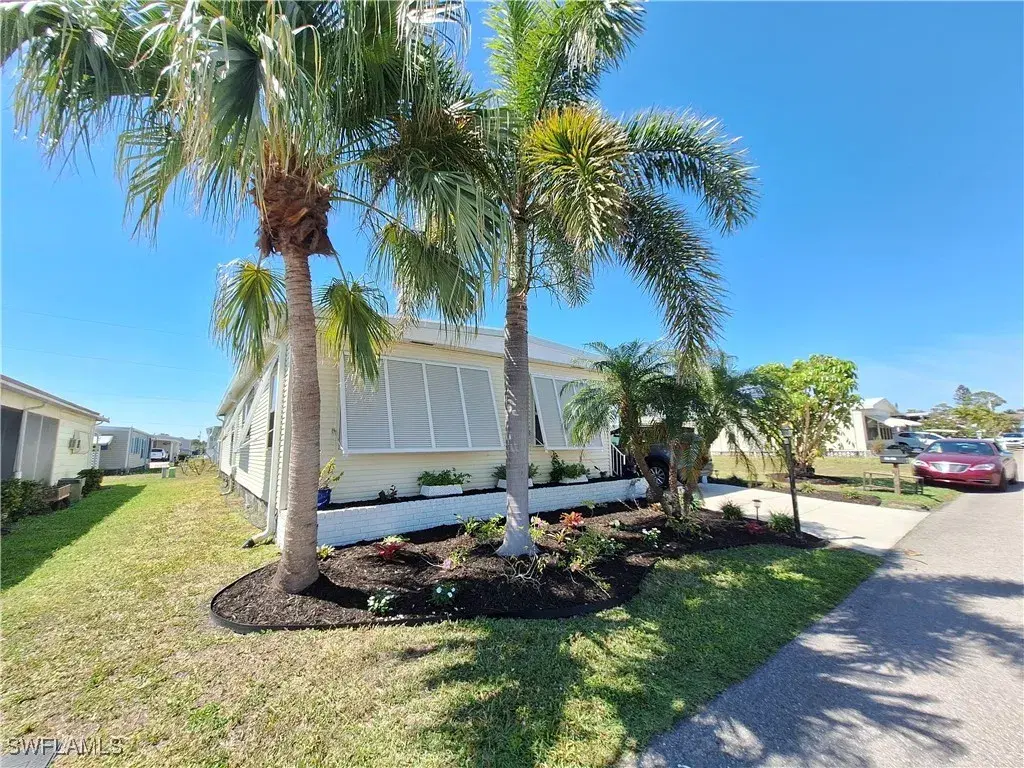 Picture of 14727 Pioneer Pl, North Fort Myers, FL 33917