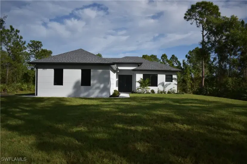 Picture of 2507 45Th Ave Ne, Naples FL 34120