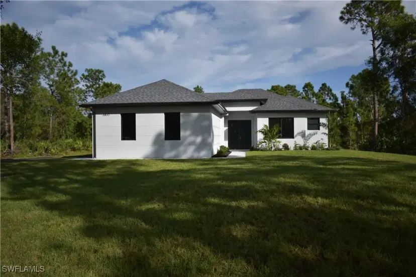 Picture of 2507 45Th Ave Ne, Naples FL 34120