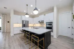 Picture of 3512 Pilot Cir, Naples, FL 34120