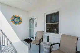 Picture of 755 Village Cir 203, Venice, FL 34292