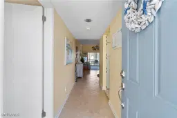 Picture of 755 Village Cir 203, Venice, FL 34292