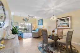 Picture of 755 Village Cir 203, Venice, FL 34292
