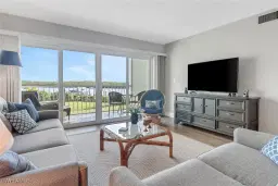 Picture of 309 Goodlette-Frank Rd S A305, Naples, FL 34102