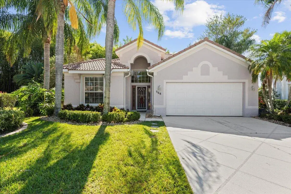 Picture of 568 SW Saint Martins Cove, Port St Lucie, FL 34986