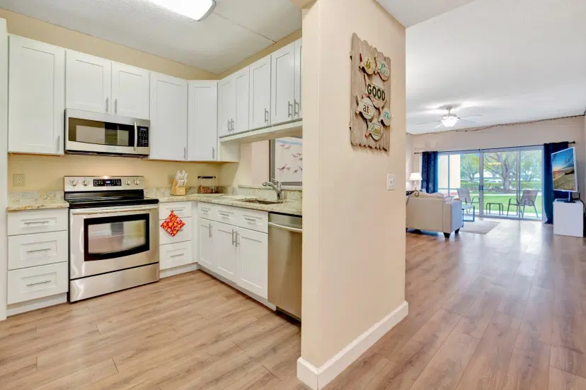 Picture of 130 Cypress Point Drive, Palm Beach Gardens FL 33418