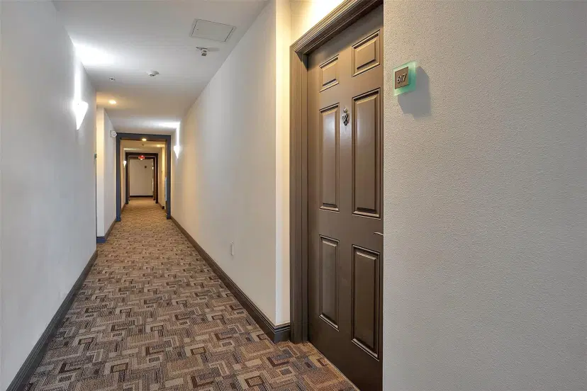Picture of 2421 Ne 65 617, Fort Lauderdale FL 33308