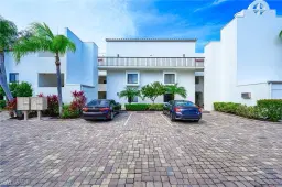 Picture of 586 Beachwalk Cir O206, Naples, FL 34108