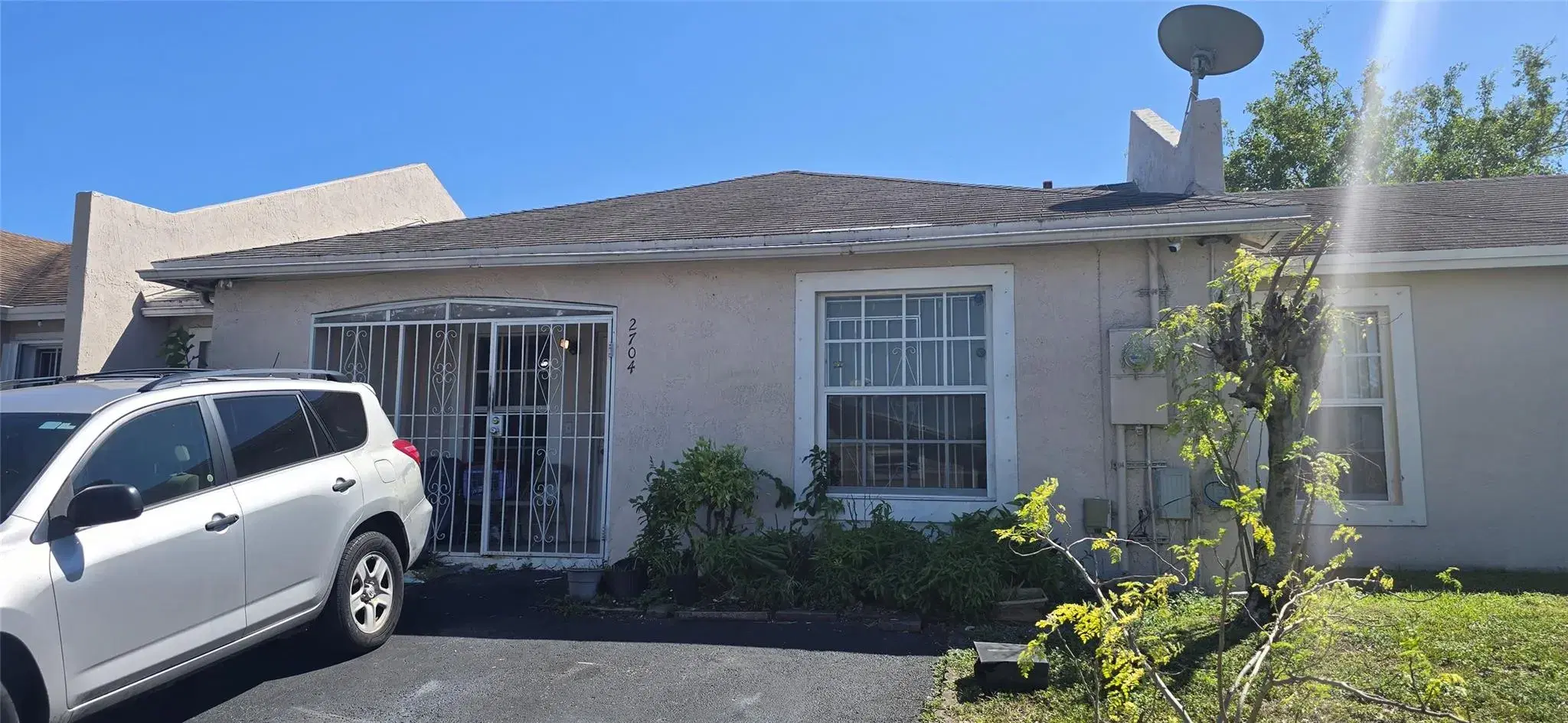 Picture of 2704 NW 199Th Ln, Miami Gardens, FL 33056