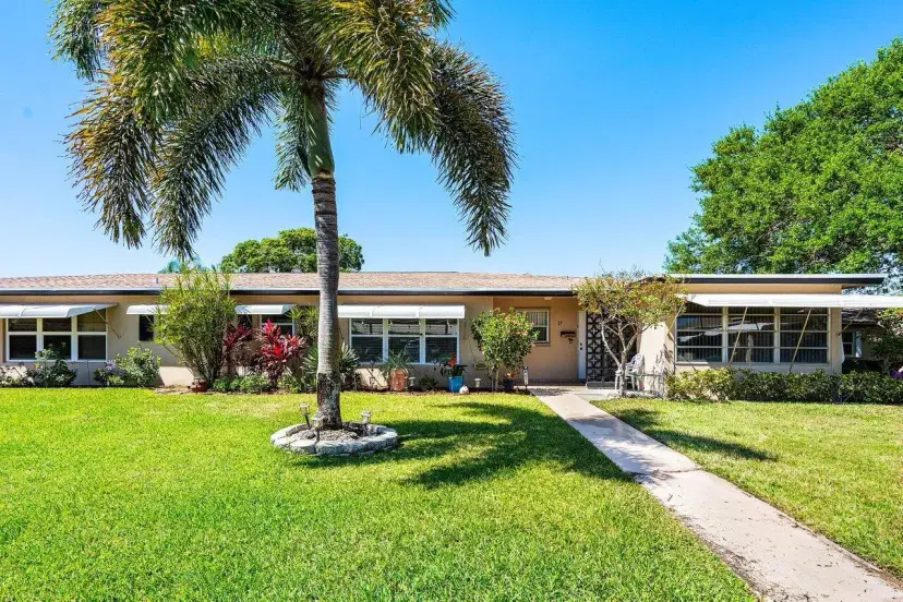 Picture of 867 North Drive C, Delray Beach FL 33445