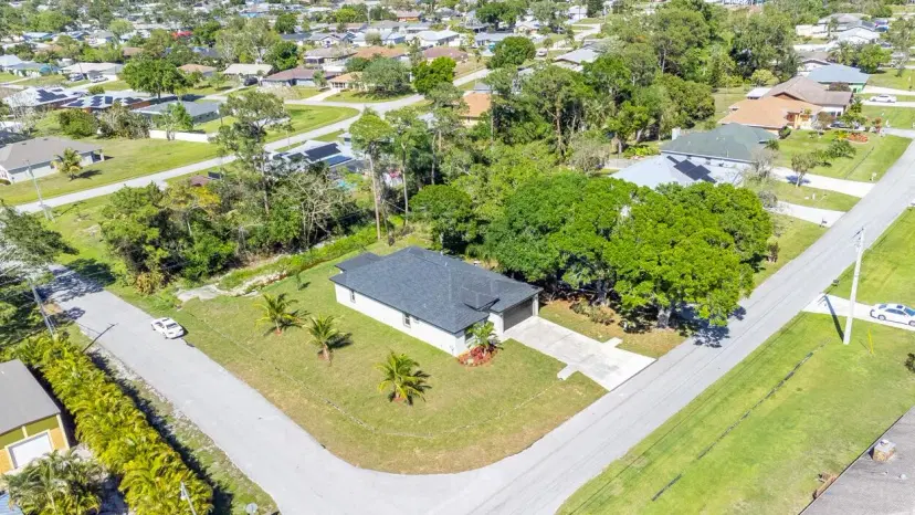 Picture of 503 SE Greenway Terrace, Port St Lucie FL 34983