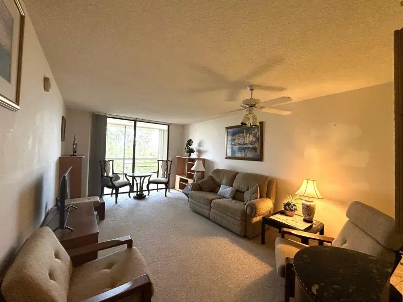 Picture of 4640 Lucerne Lakes Boulevard 505, Lake Worth FL 33467