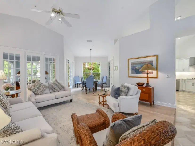 Picture of 265 Colonade Cir, Naples FL 34103